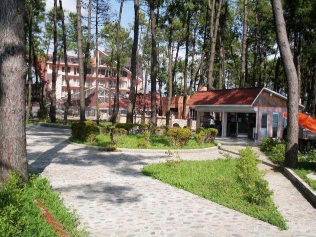 Villa Reta Hotel & Spa Grigoleti Bagian luar foto