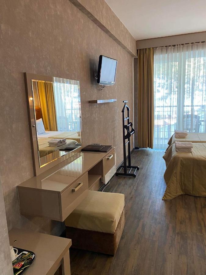 Villa Reta Hotel & Spa Grigoleti Bagian luar foto