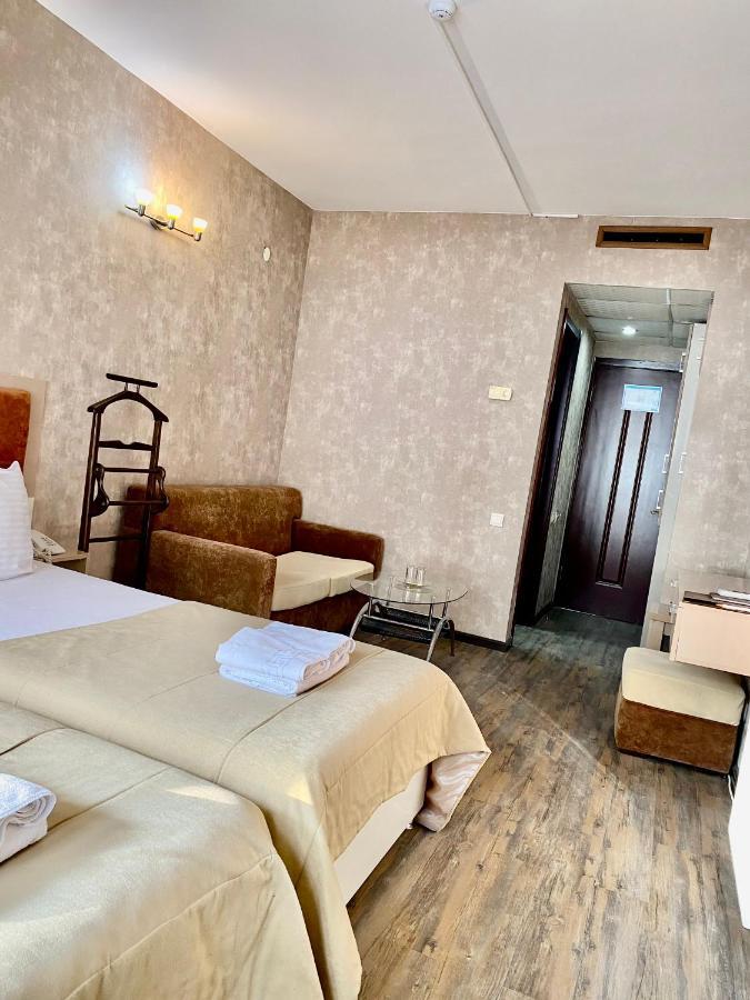 Villa Reta Hotel & Spa Grigoleti Bagian luar foto