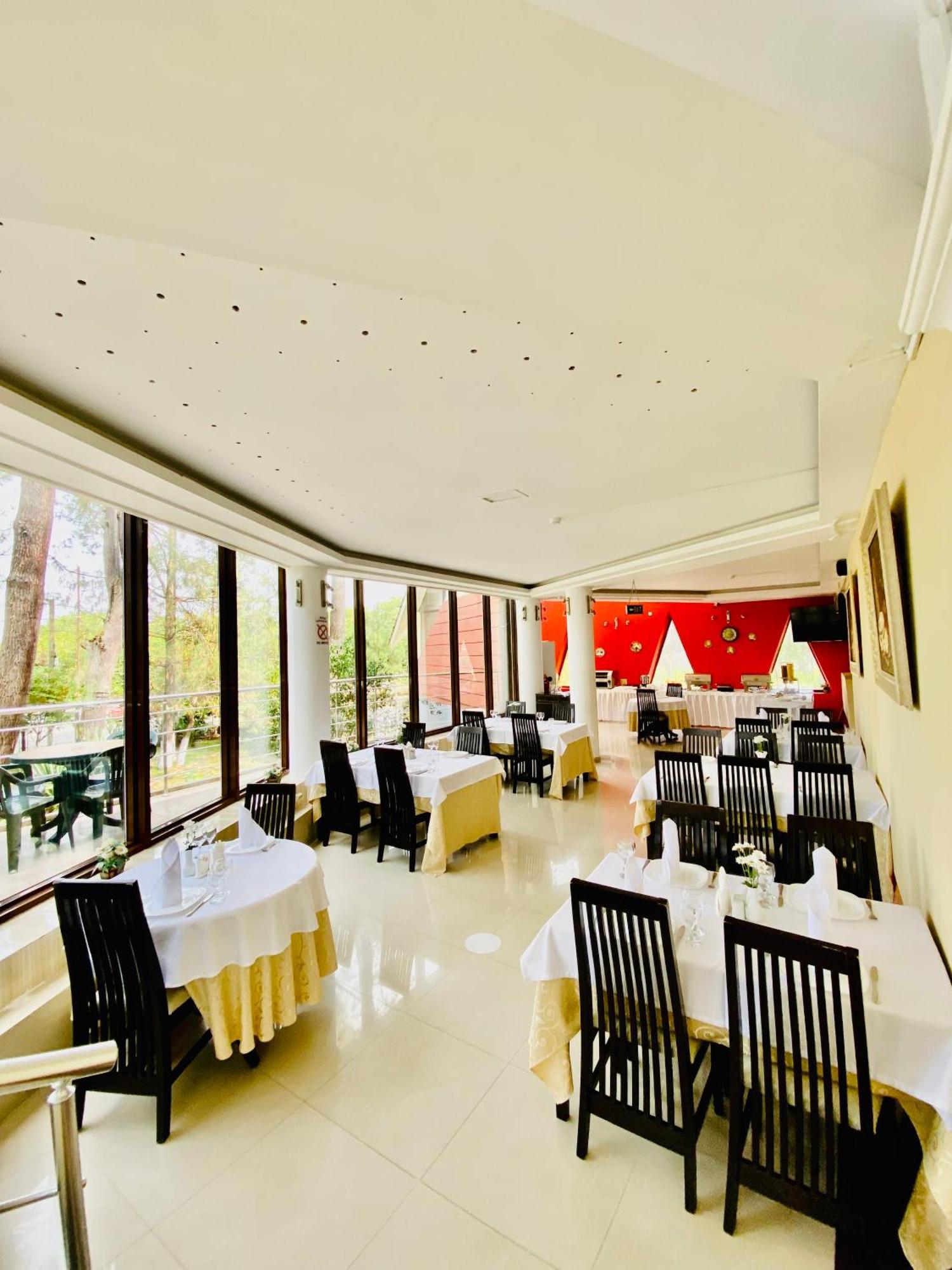 Villa Reta Hotel & Spa Grigoleti Bagian luar foto