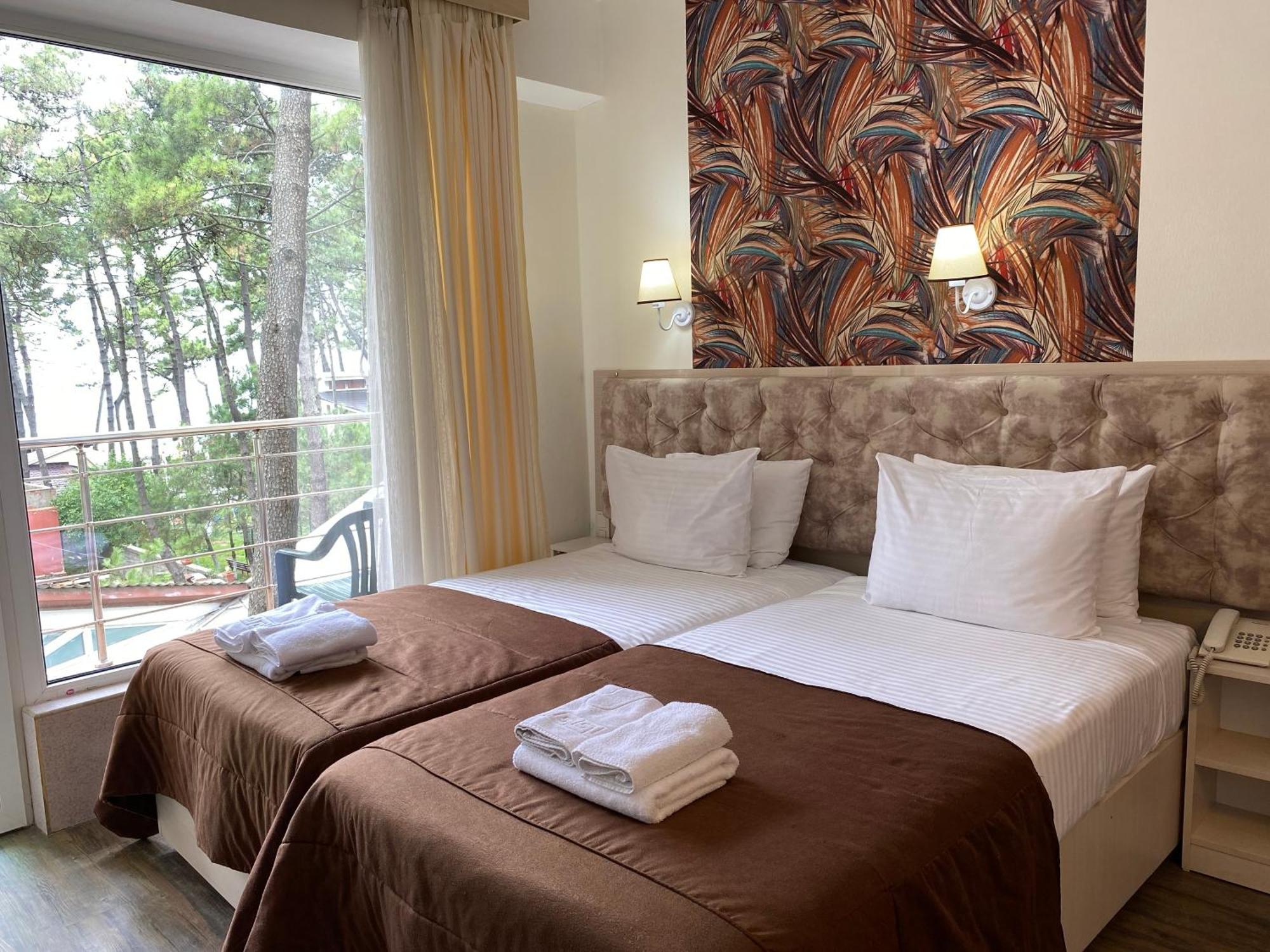 Villa Reta Hotel & Spa Grigoleti Bagian luar foto