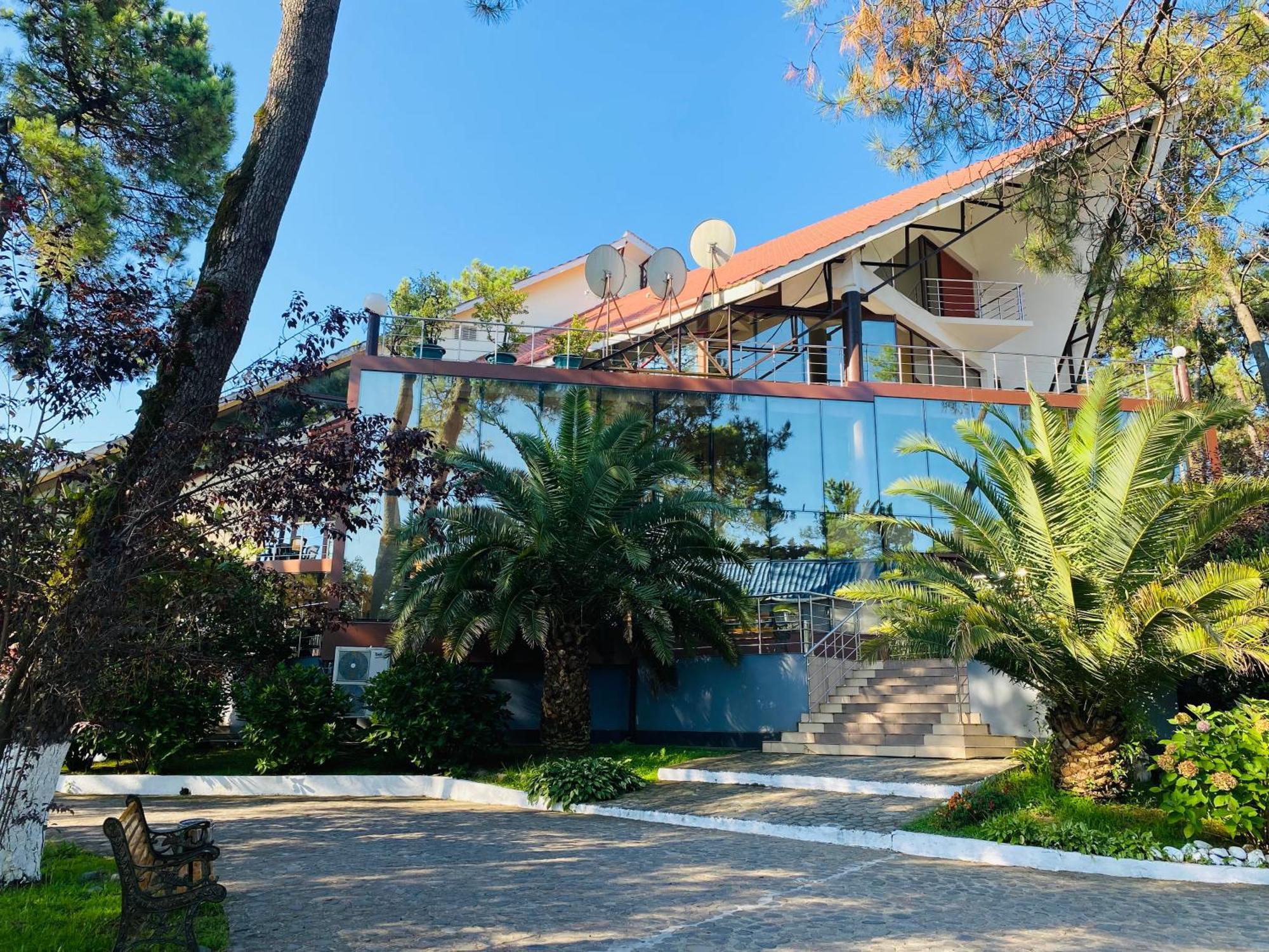 Villa Reta Hotel & Spa Grigoleti Bagian luar foto